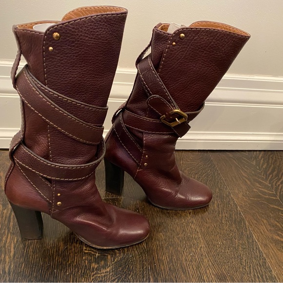 Chloe Burgundy Heeled Boots - Picture 2 of 11